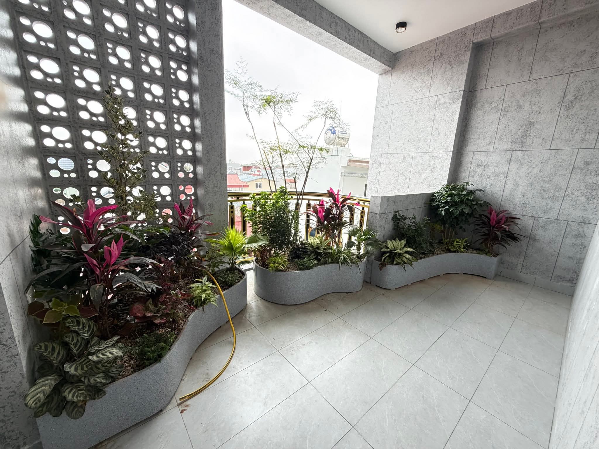 Chỉ hơn 6 đồng nhà 5 tầng Full nội thất Liên Ninh, Thành Trì Thông tin cơ bản