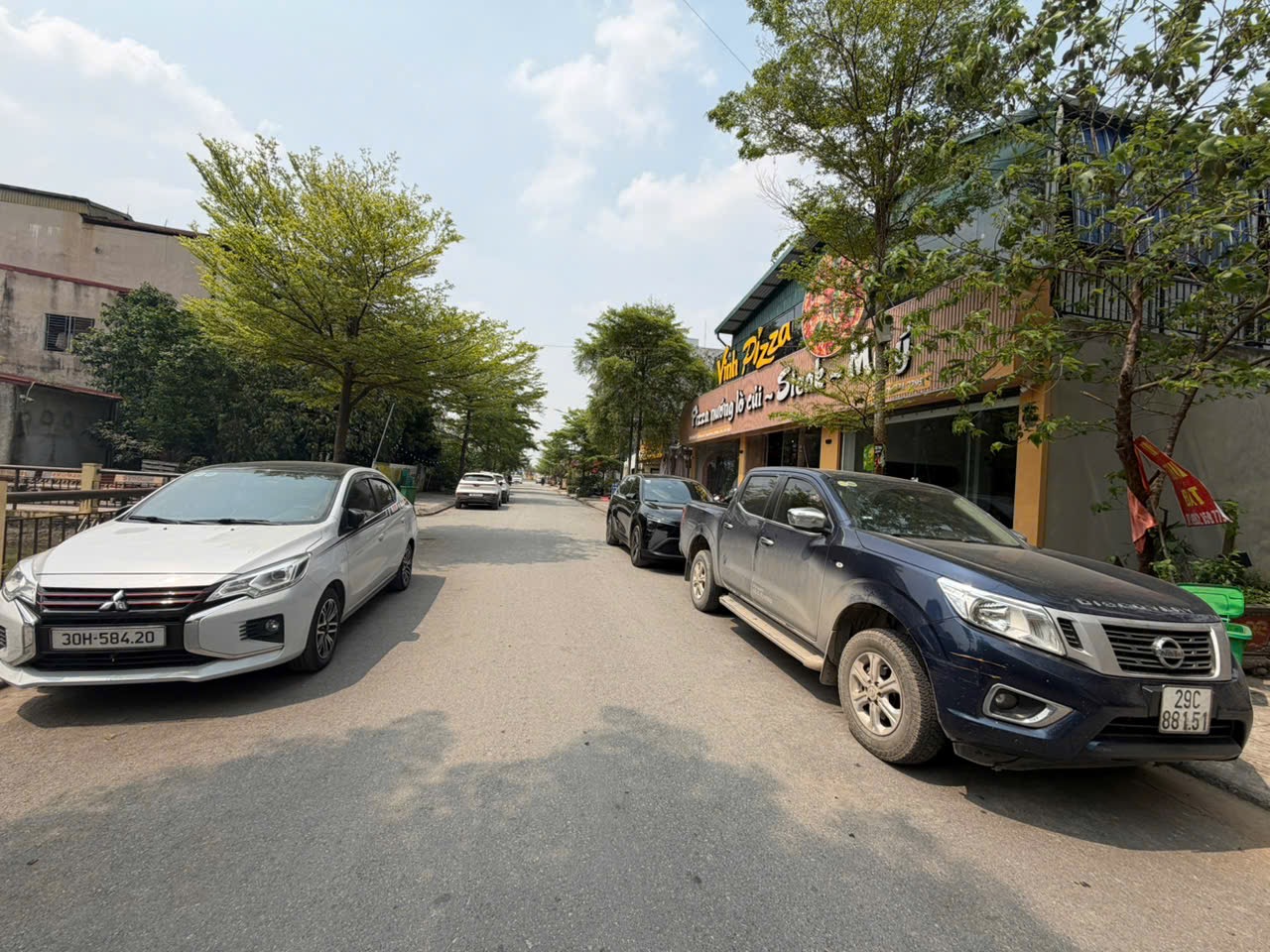 Bạn e cần bán lô đất trục chính khu Nguyễn Du Thường Tín - 1