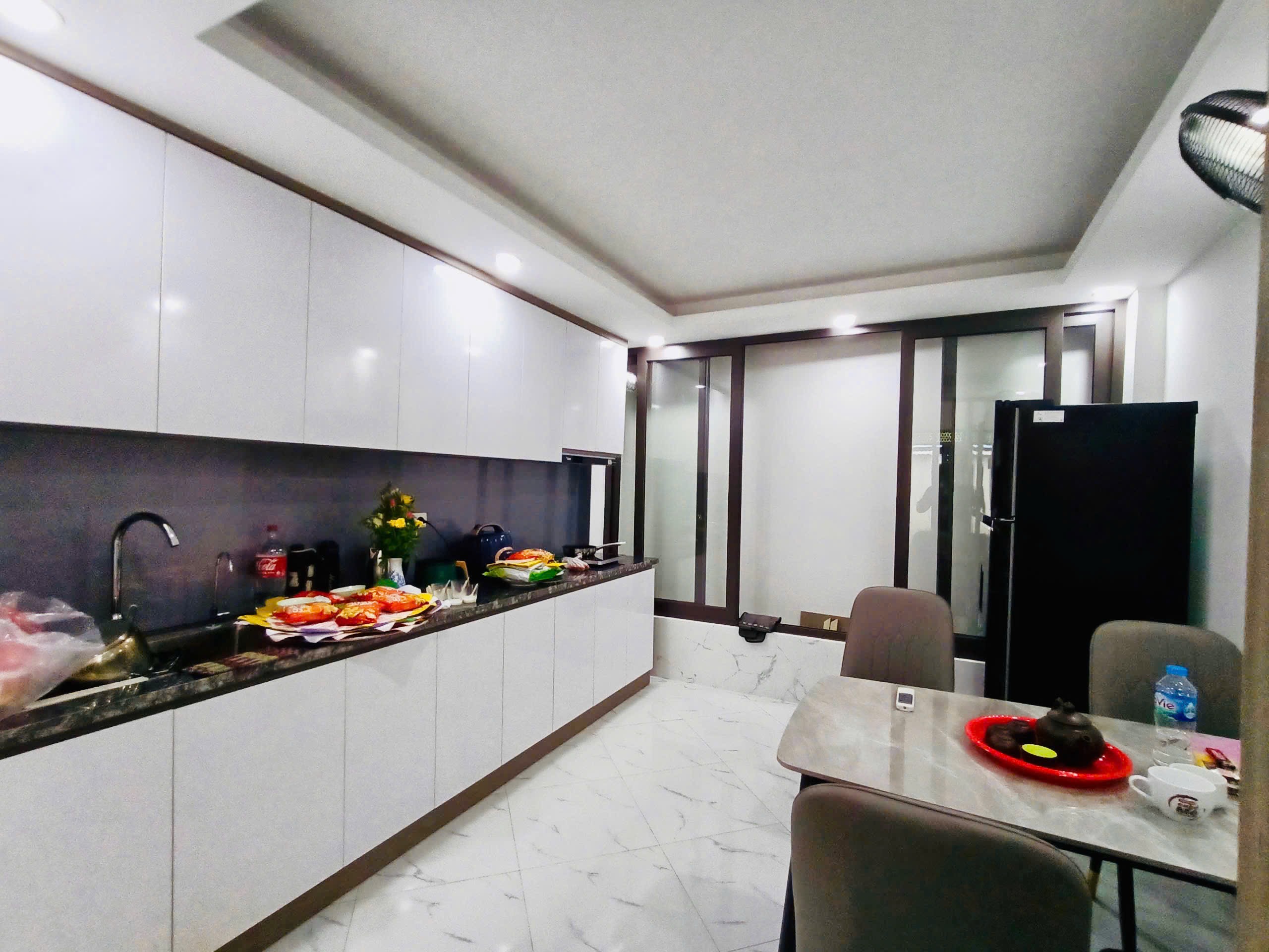 NHÀ ĐẸP YÊN NGƯU -Tựu liệt