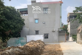 Bán gấp lô đất có diện tích 367,3m2 trong đó có 150m2 thổ cư còn lại là đất trồng cây lâu năm vị trí lô đất thị trấn Lương Sơn Hòa Bình