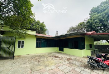 BÁN GẤP LÔ ĐẤT NGHỈ DƯỠNG SẴN HOMESTAY ĐẦY ĐỦ TIỆN ÍCH VÀ KHUÔN VIÊN NHÀ VƯỜN CÓ DT 1400m2