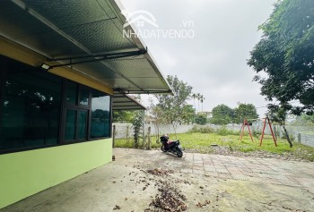 BÁN GẤP LÔ ĐẤT NGHỈ DƯỠNG SẴN HOMESTAY ĐẦY ĐỦ TIỆN ÍCH VÀ KHUÔN VIÊN NHÀ VƯỜN CÓ DT 1400m2