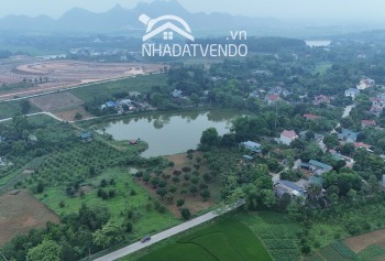 CÁCH HÀ NỘI CHỈ HƠN 40km, SỞ HỮU NGAY LÔ ĐẤT ĐẸP VIEW CÁNH ĐỒNG, VIEW HỒ, BÁM ĐƯỜNG LIÊN XÃ Ở LƯƠNG SƠN - HOÀ BÌNH.