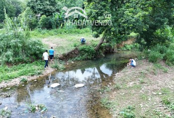 Chính chủ gửi bán lô đất có diện tích 3383m2 trong đó có 150m2 thổ cư còn lại là đất trồng cây lâu năm .